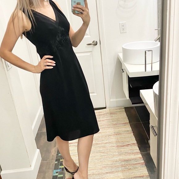Ann Taylor Dresses & Skirts - Ann Taylor black vintage midi dress sz 8
